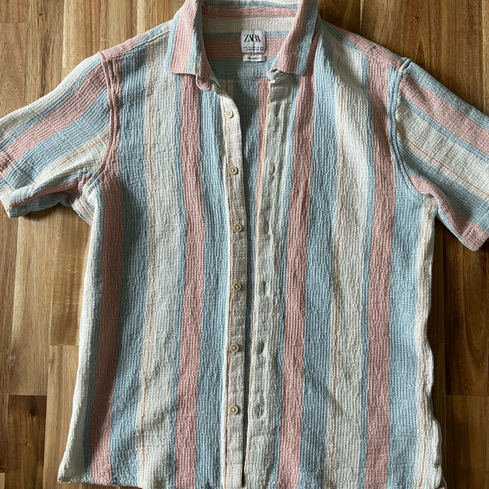 Zara Textured Short Sleeve Button Down
